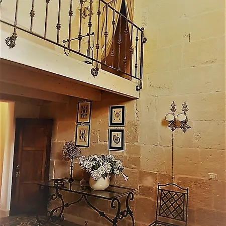 Il Geco Isidoro * Melpignano